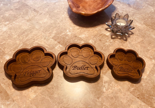 Pawfect Catch Tray – Personalized Walnut Paw-Shaped Keepsake