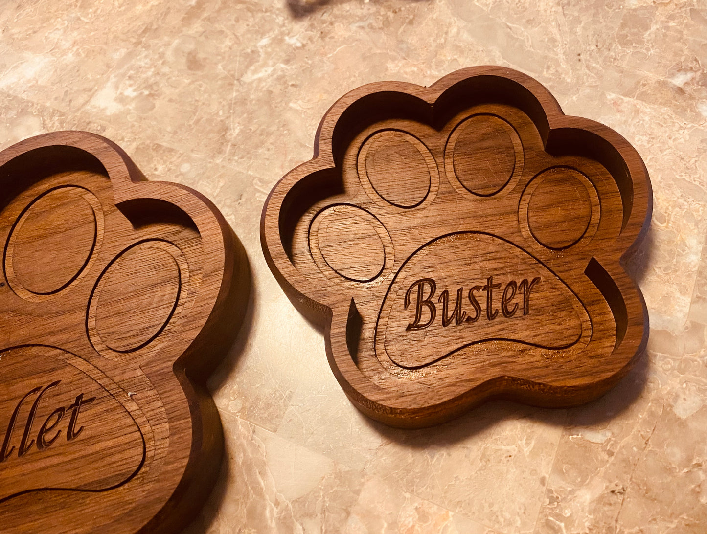 Pawfect Catch Tray – Personalized Walnut Paw-Shaped Keepsake